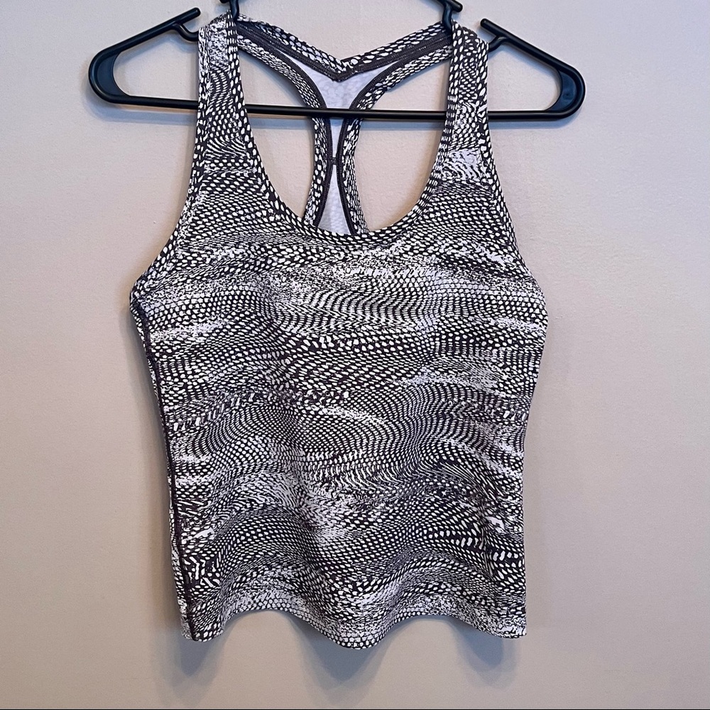 Lululemon Swifly Racerback tank sz 4